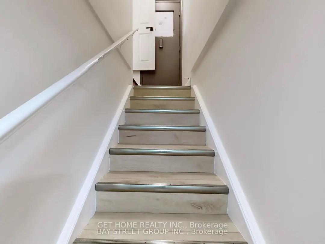 Photo 11 of Unit Bsmt, 182 Thickson Road N, Whitby, Blue Grass Meadows — HOMEH