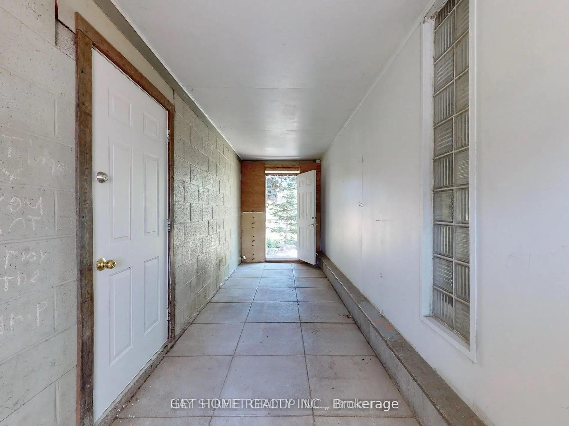 Photo 14 of Unit Bsmt, 182 Thickson Road N, Whitby, Blue Grass Meadows — HOMEH