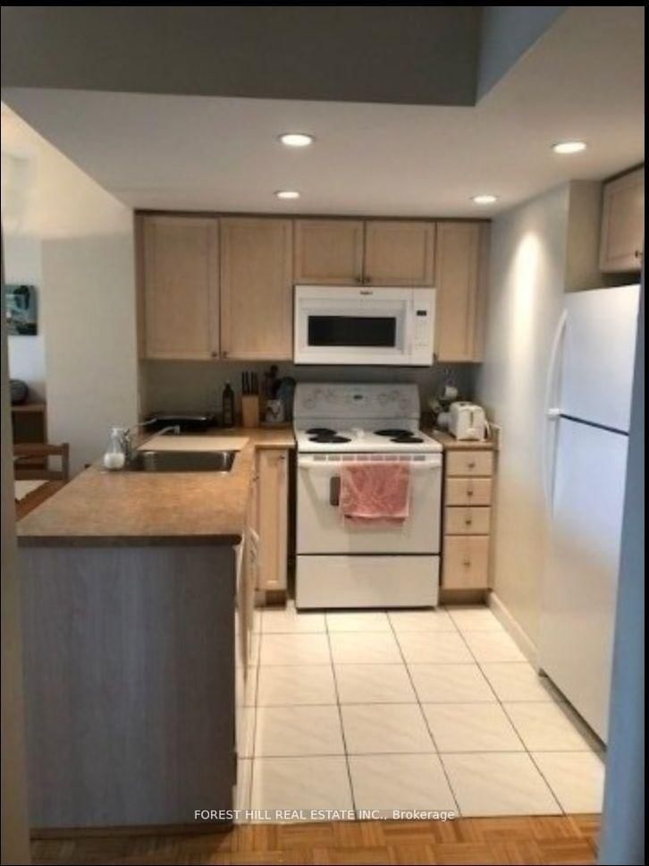 Photo 7 of Unit 2201, 8 Park Rd, Toronto, Rosedale-Moore Park — HOMEH