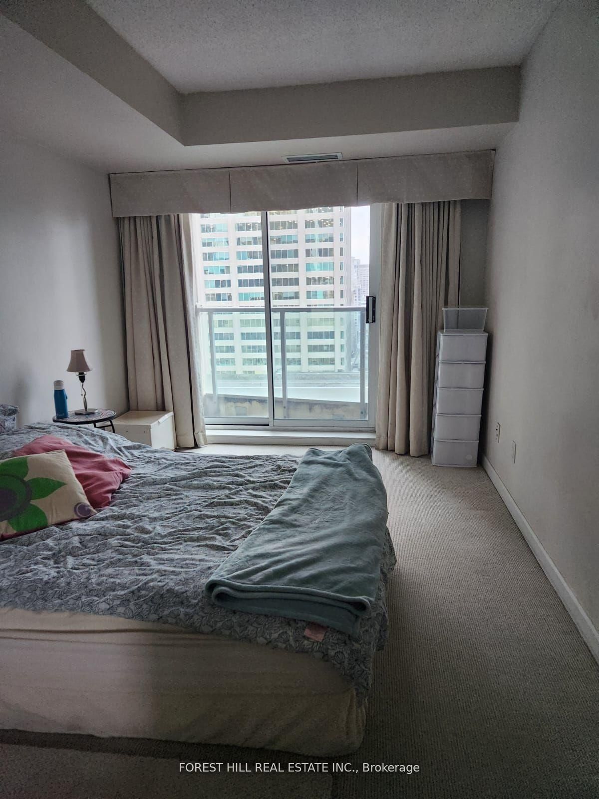 Photo 10 of Unit 2201, 8 Park Rd, Toronto, Rosedale-Moore Park — HOMEH