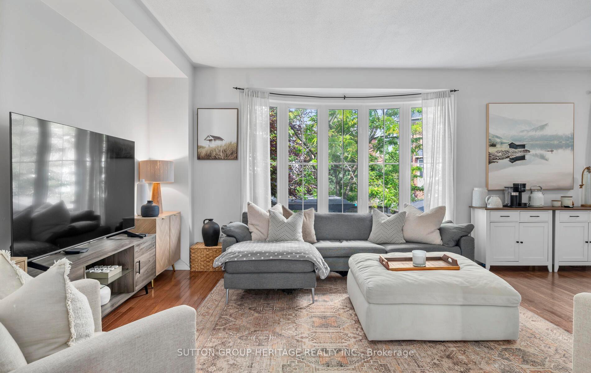 Photo 8 of 51 Strandmore Circle, Whitby, Brooklin — HOMEH