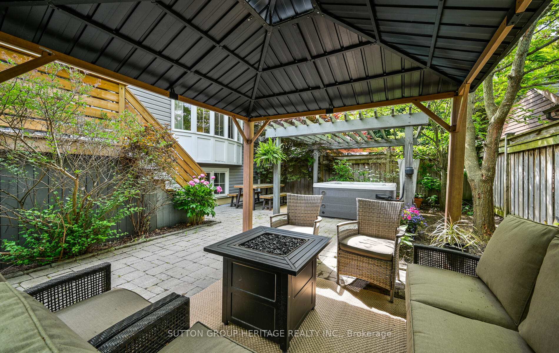 Photo 35 of 51 Strandmore Circle, Whitby, Brooklin — HOMEH