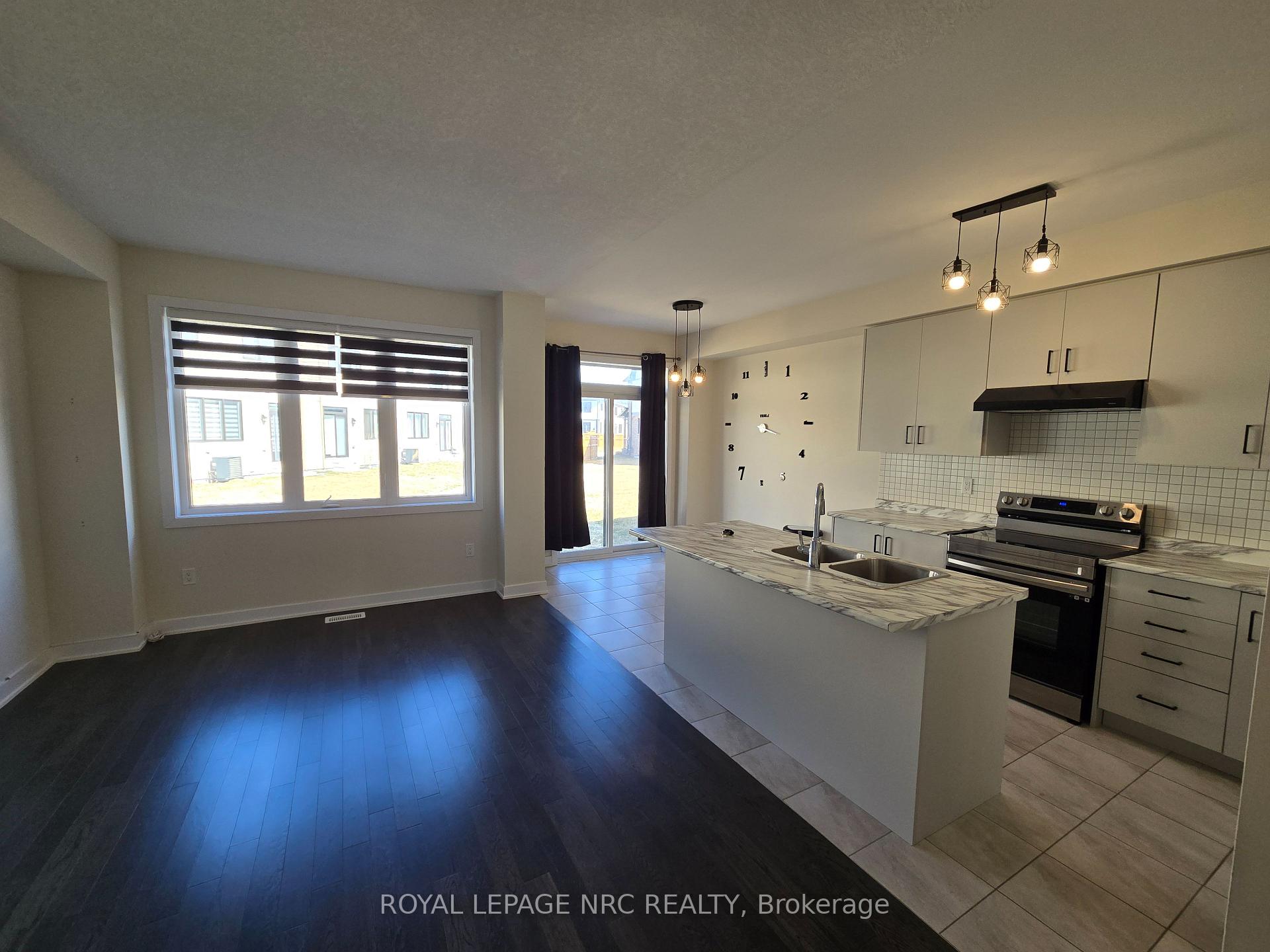 Photo 6 of 98 Stern Drive, Welland, Dain City — HOMEH