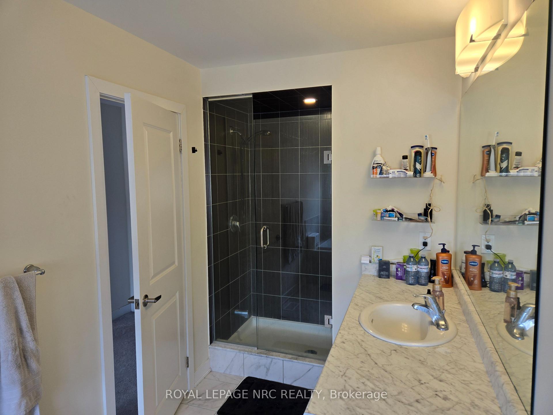 Photo 13 of 98 Stern Drive, Welland, Dain City — HOMEH