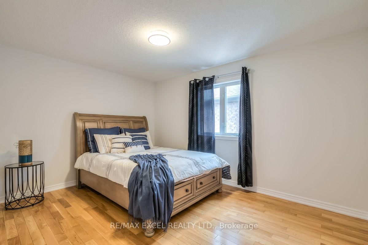 Photo 23 of 3 Nevis Drive, Markham, Box Grove — HOMEH