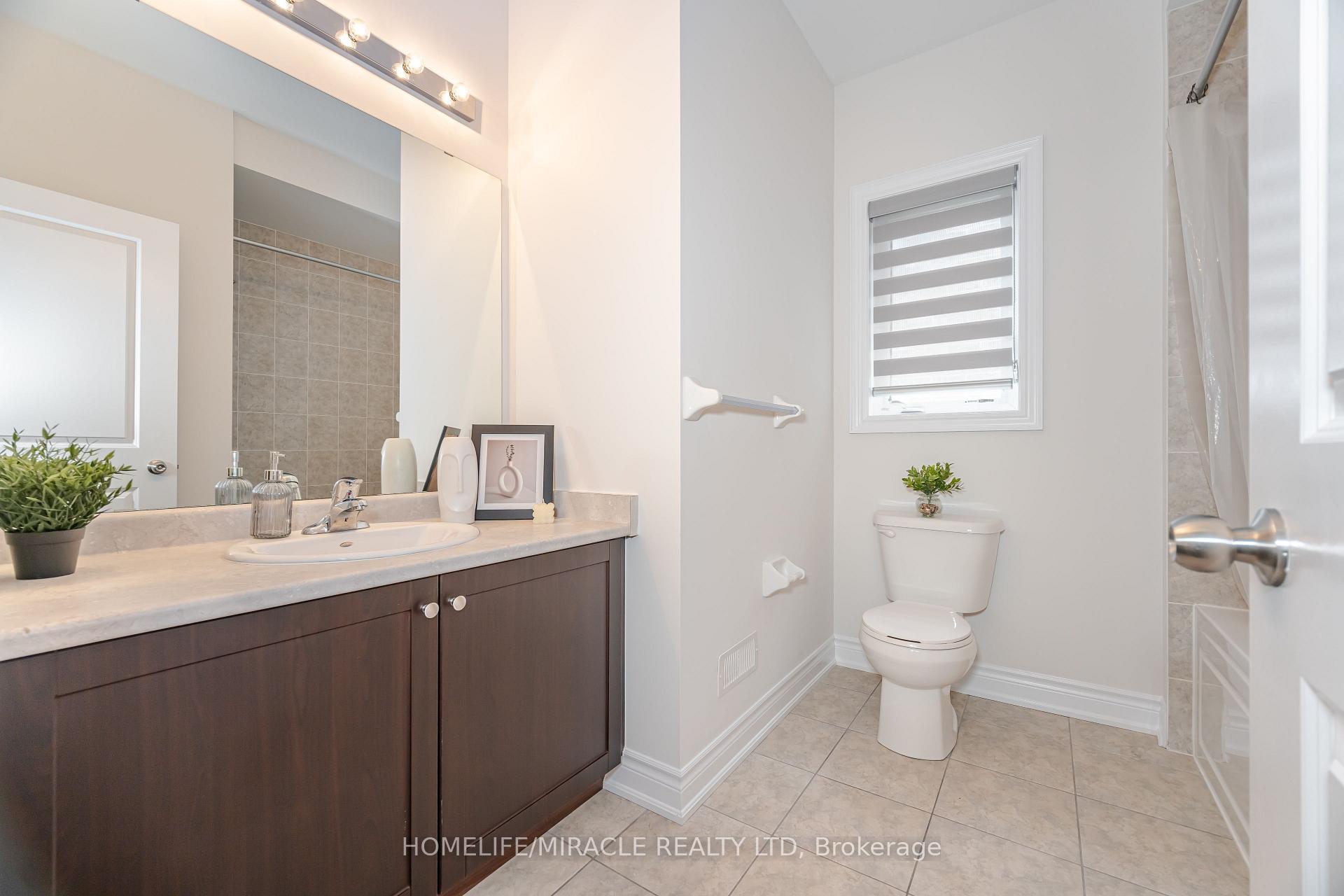 Photo 31 of 624 Barons Street, Vaughan, Kleinburg — HOMEH