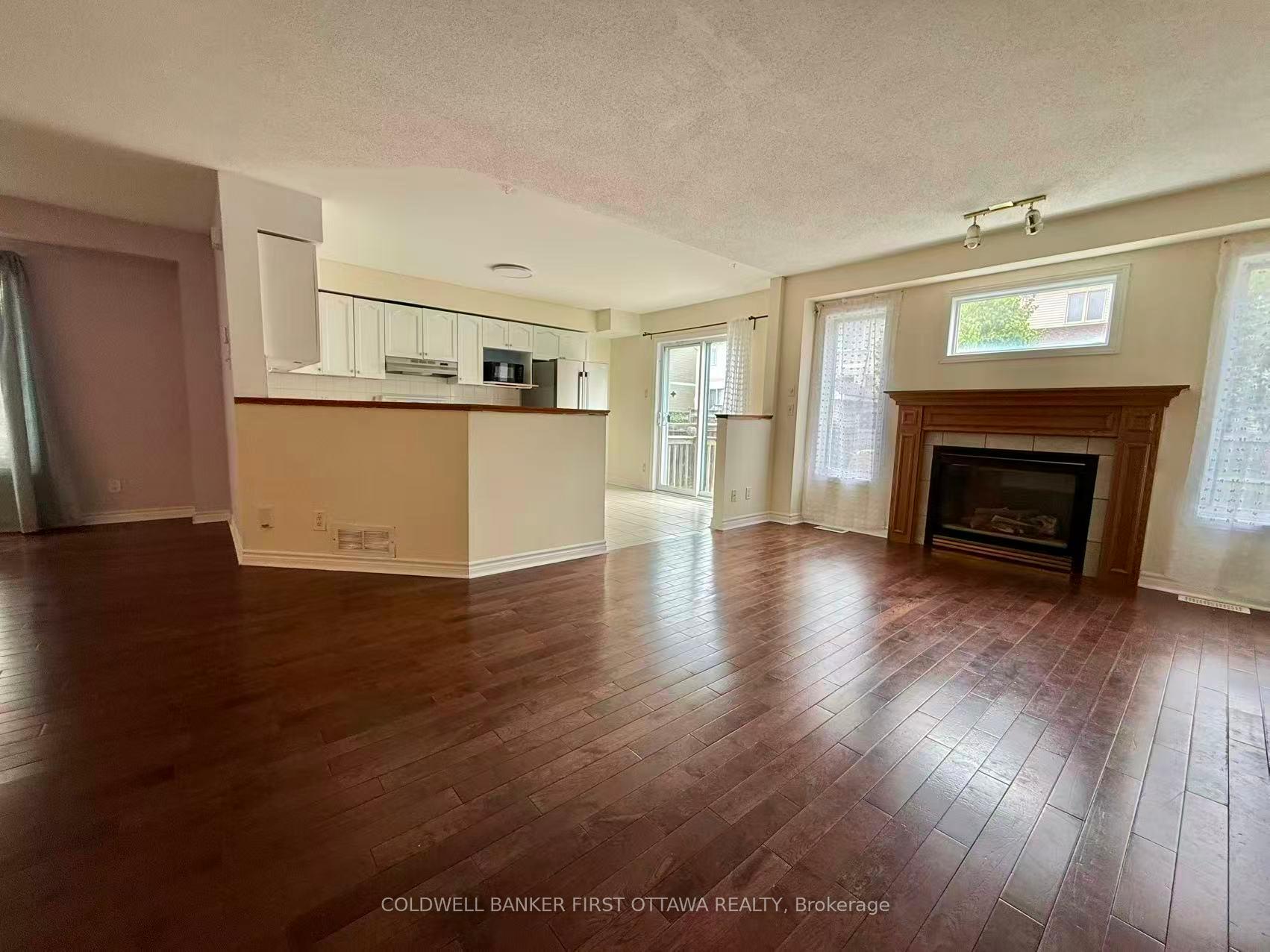 Photo 8 of 45 Rodeo Drive N, Ottawa, Barrhaven - Longfields — HOMEH