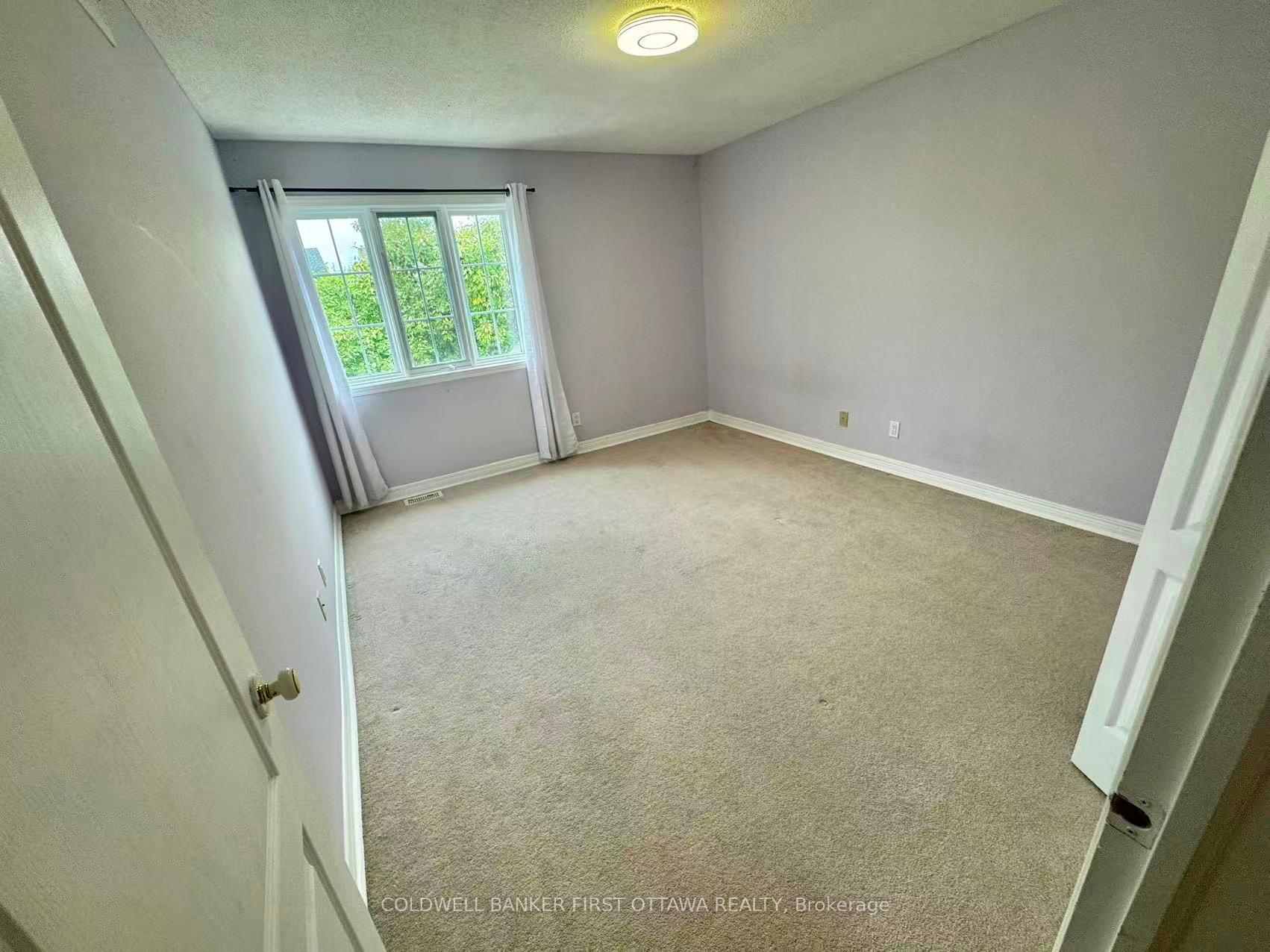 Photo 15 of 45 Rodeo Drive N, Ottawa, Barrhaven - Longfields — HOMEH