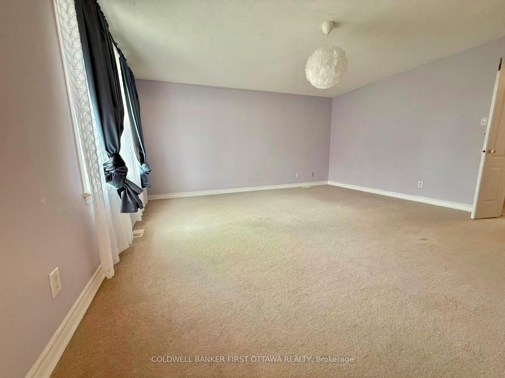 Photo 17 of 45 Rodeo Drive N, Ottawa, Barrhaven - Longfields — HOMEH