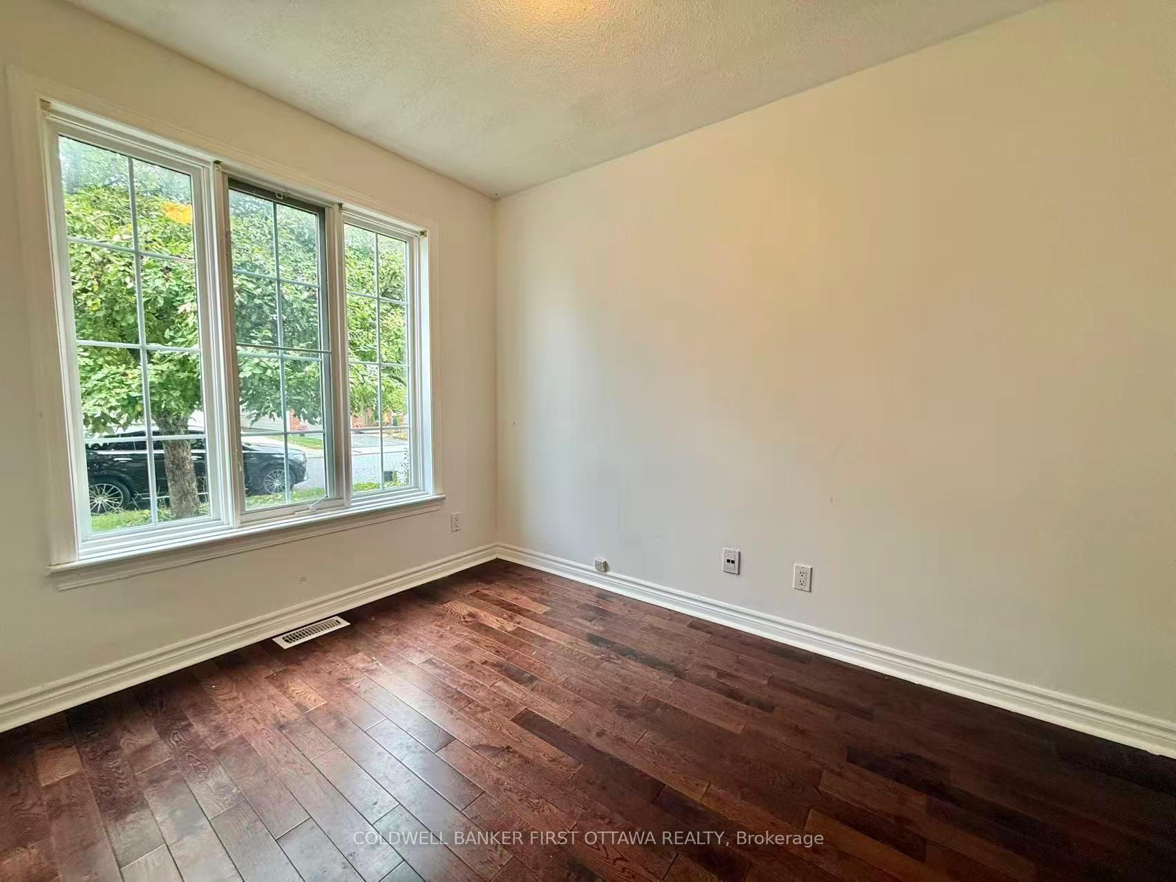 Photo 20 of 45 Rodeo Drive N, Ottawa, Barrhaven - Longfields — HOMEH