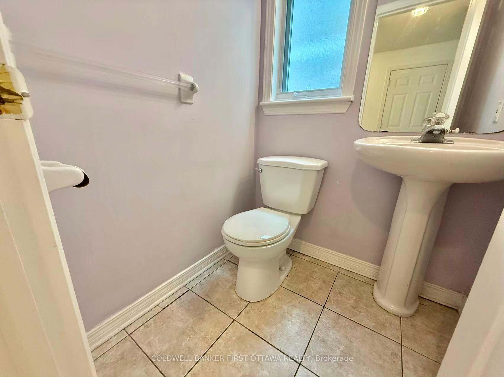 Photo 19 of 45 Rodeo Drive N, Ottawa, Barrhaven - Longfields — HOMEH