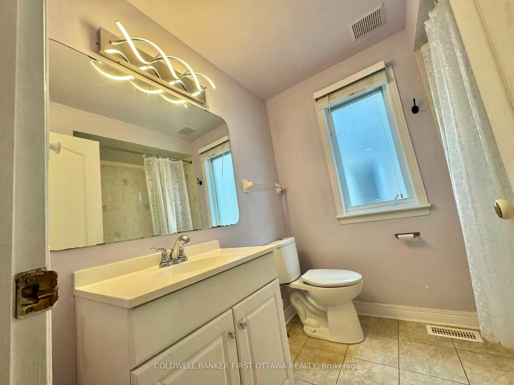 Photo 21 of 45 Rodeo Drive N, Ottawa, Barrhaven - Longfields — HOMEH