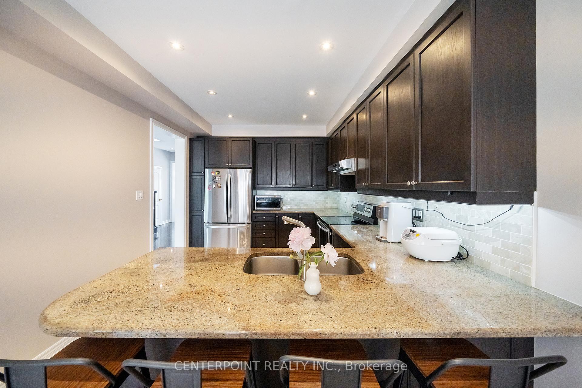 Photo 12 of 58 Sand Valley Street, Vaughan, Patterson — HOMEH