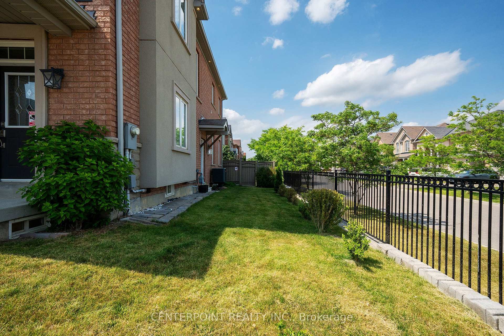 Photo 37 of 58 Sand Valley Street, Vaughan, Patterson — HOMEH