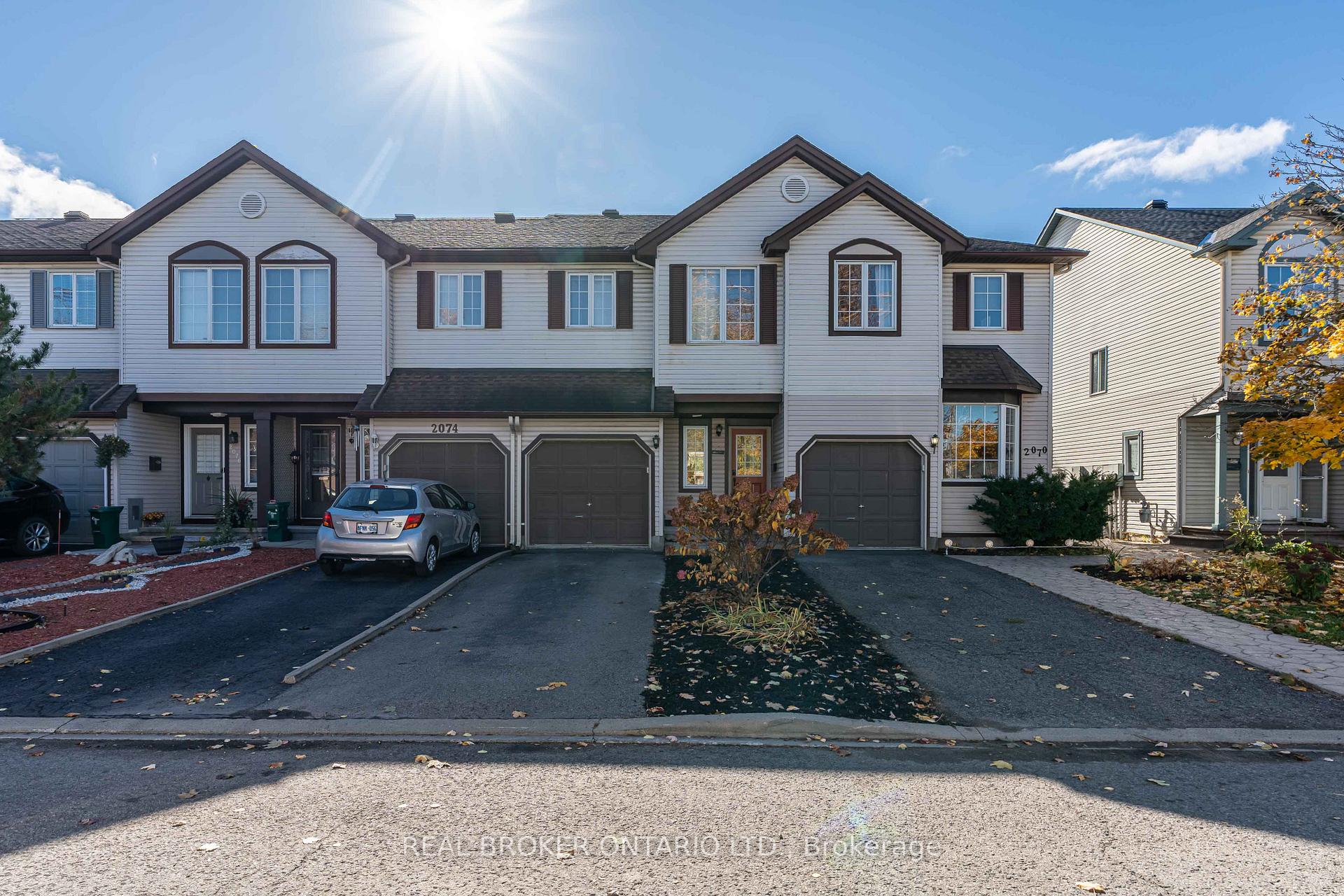 Photo 2 of 2072 P Avenue, Ottawa, Eastway Gardens/Industrial Park — HOMEH