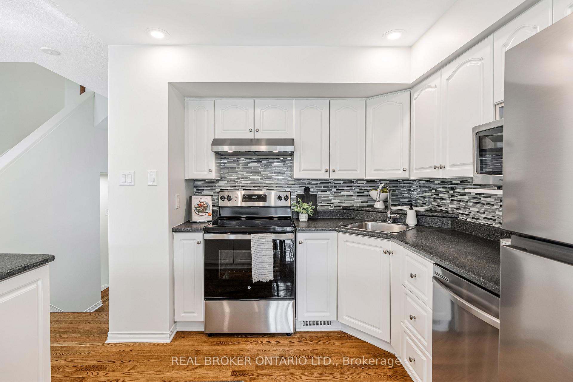 Photo 19 of 2072 P Avenue, Ottawa, Eastway Gardens/Industrial Park — HOMEH