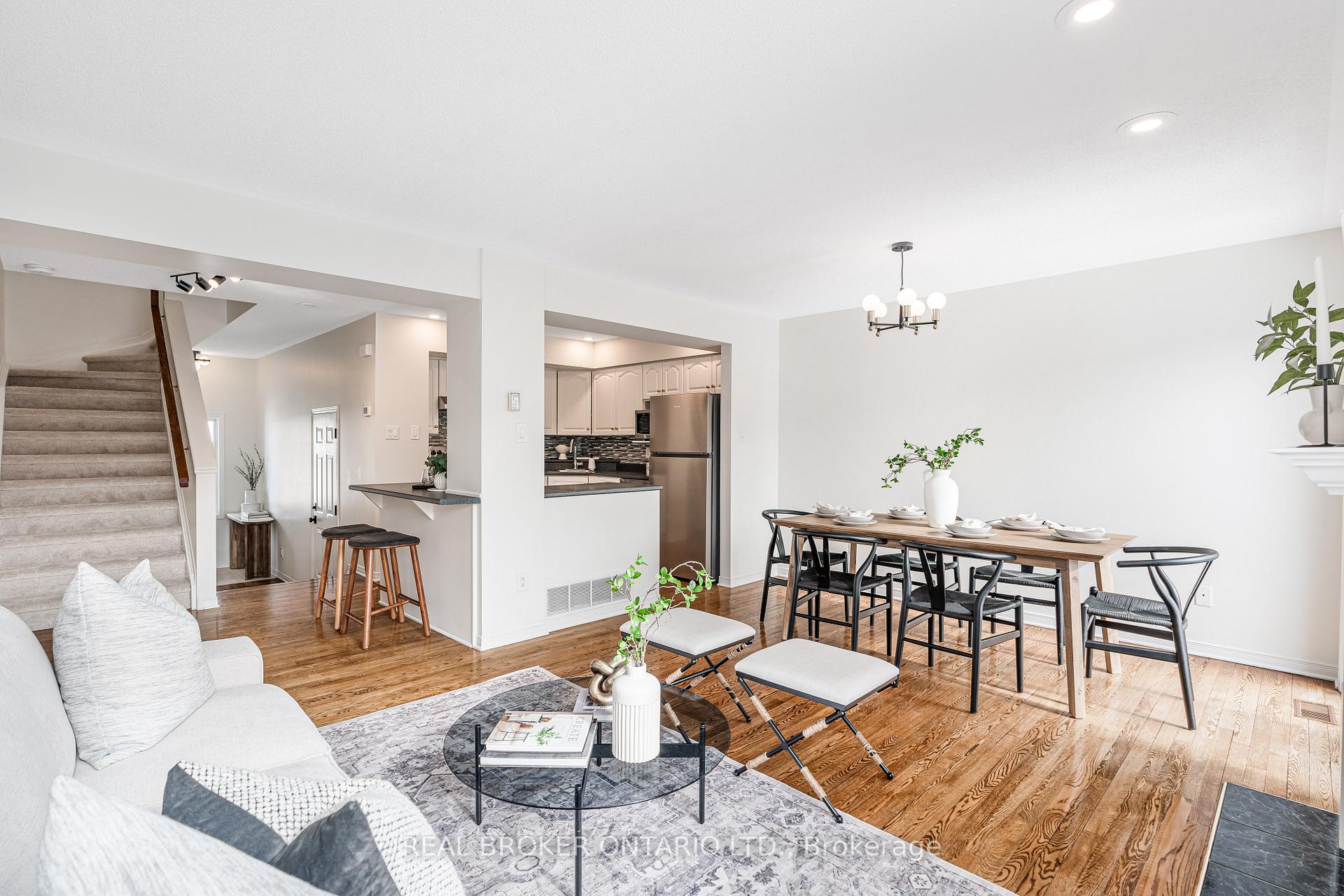 Photo 21 of 2072 P Avenue, Ottawa, Eastway Gardens/Industrial Park — HOMEH
