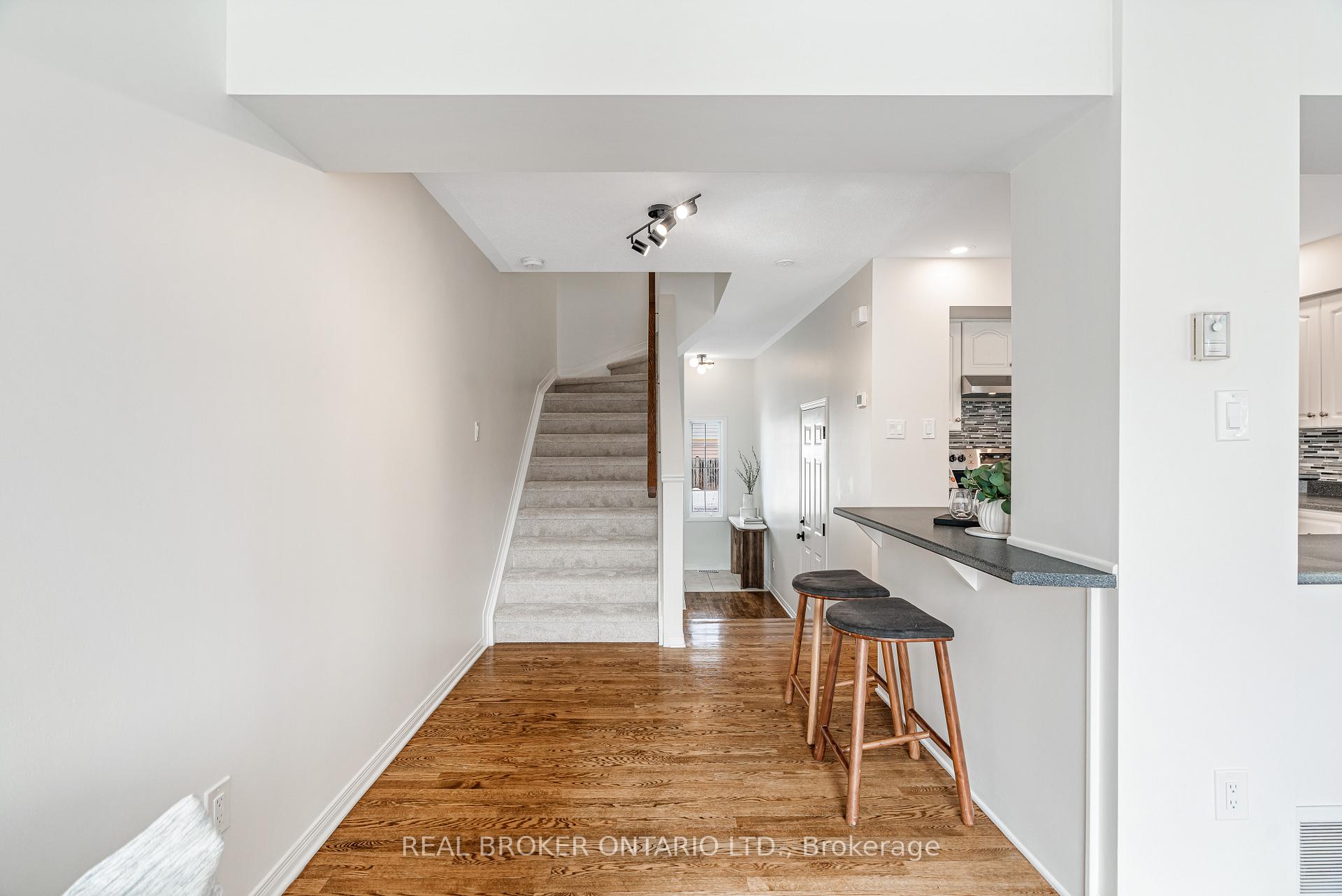 Photo 22 of 2072 P Avenue, Ottawa, Eastway Gardens/Industrial Park — HOMEH
