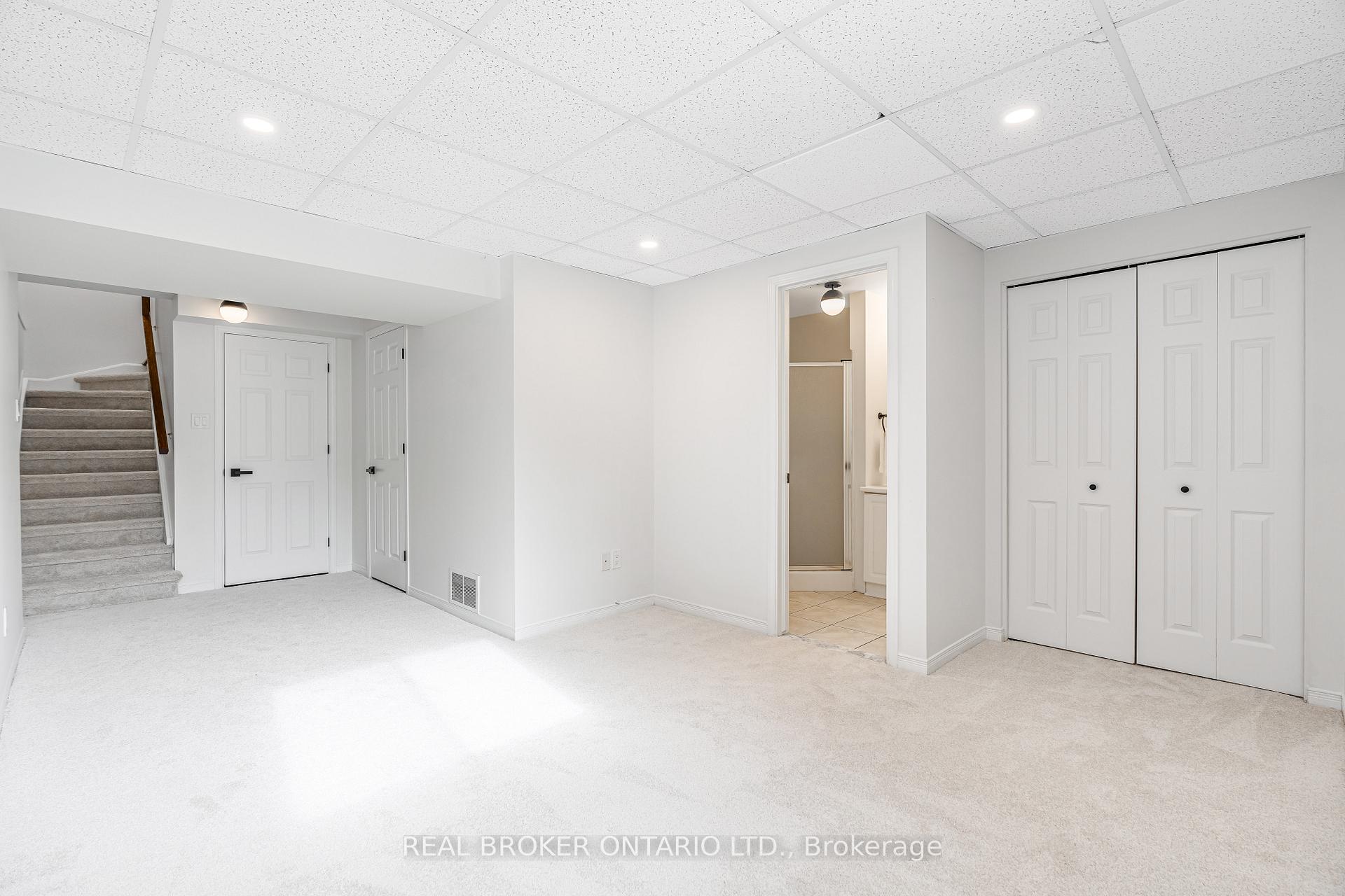 Photo 32 of 2072 P Avenue, Ottawa, Eastway Gardens/Industrial Park — HOMEH