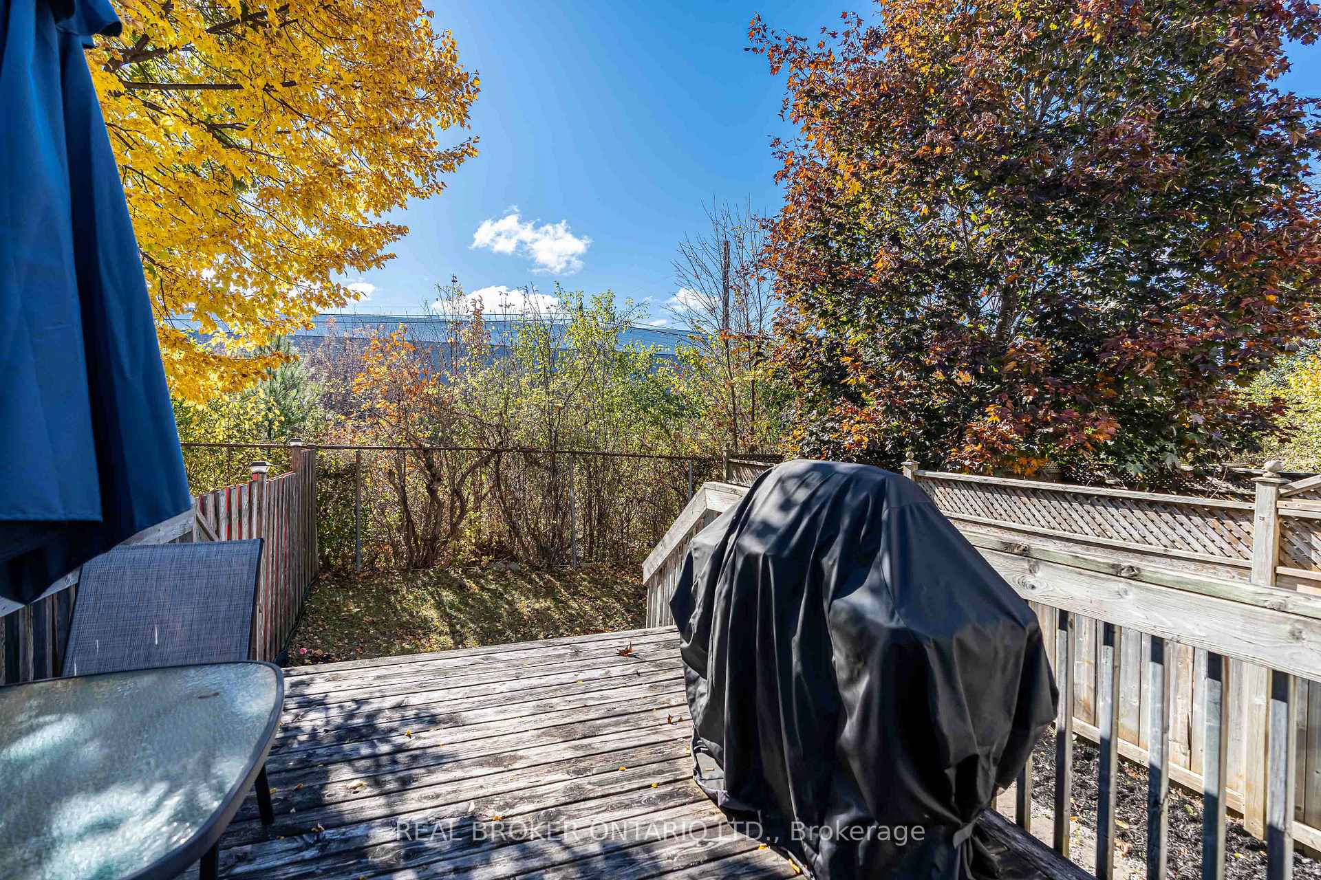 Photo 36 of 2072 P Avenue, Ottawa, Eastway Gardens/Industrial Park — HOMEH
