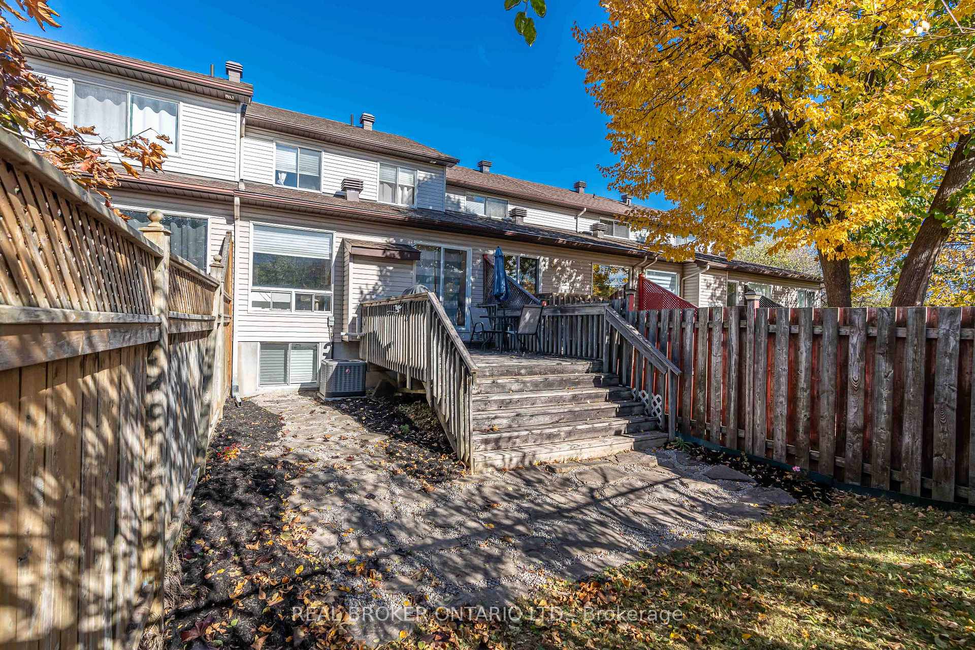 Photo 38 of 2072 P Avenue, Ottawa, Eastway Gardens/Industrial Park — HOMEH
