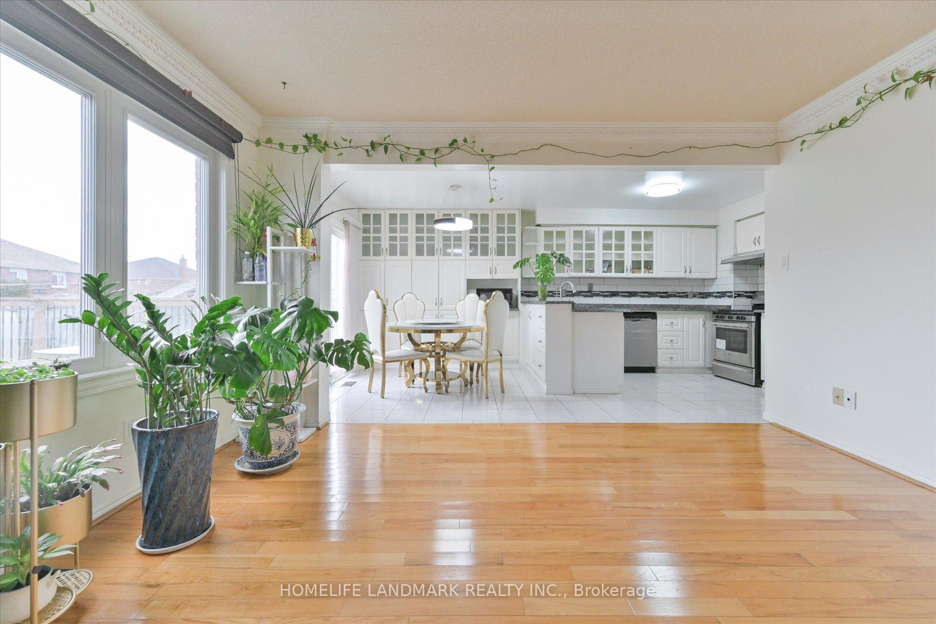 Photo 13 of 65 Ketchum Crescent, Markham, Middlefield — HOMEH