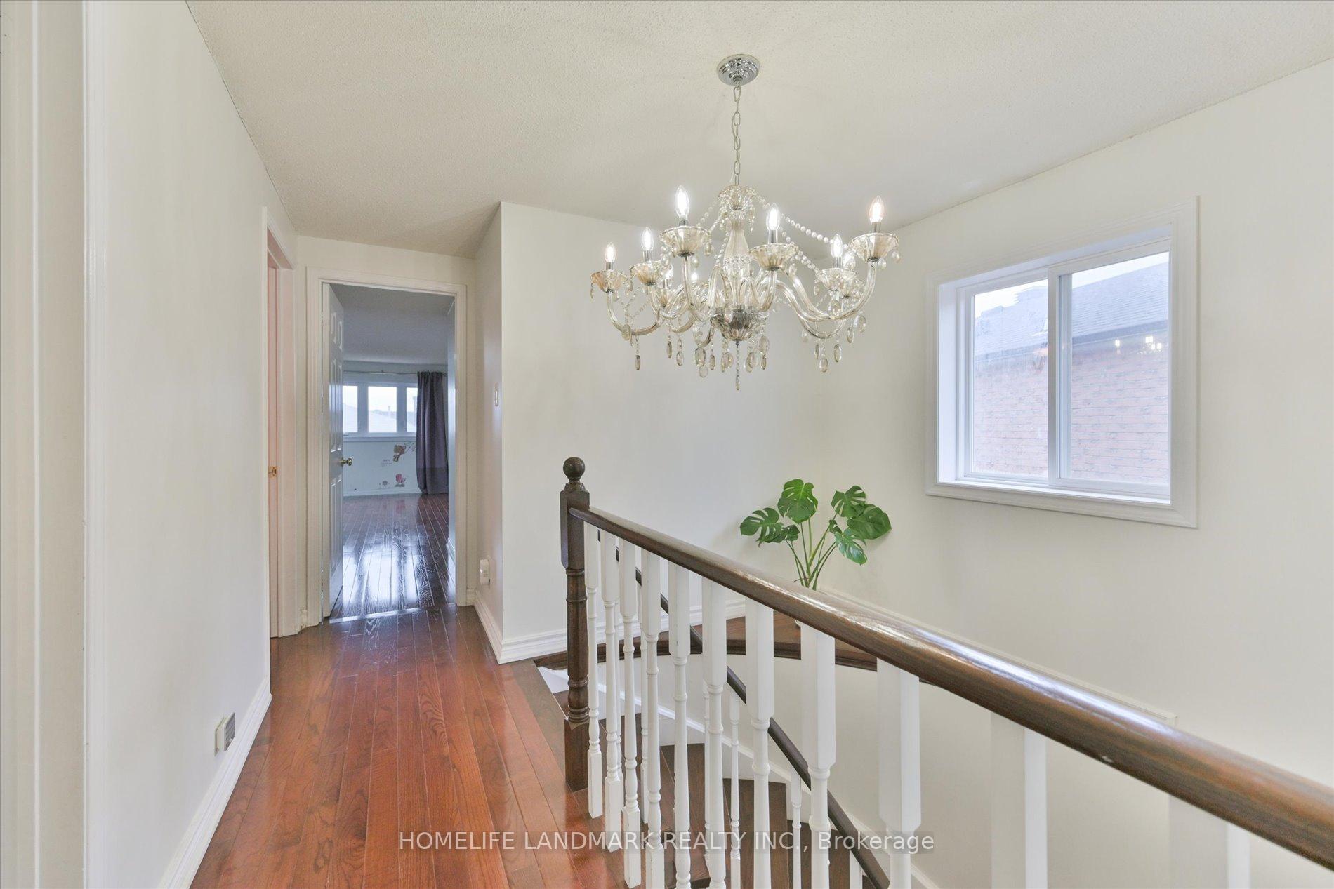 Photo 18 of 65 Ketchum Crescent, Markham, Middlefield — HOMEH