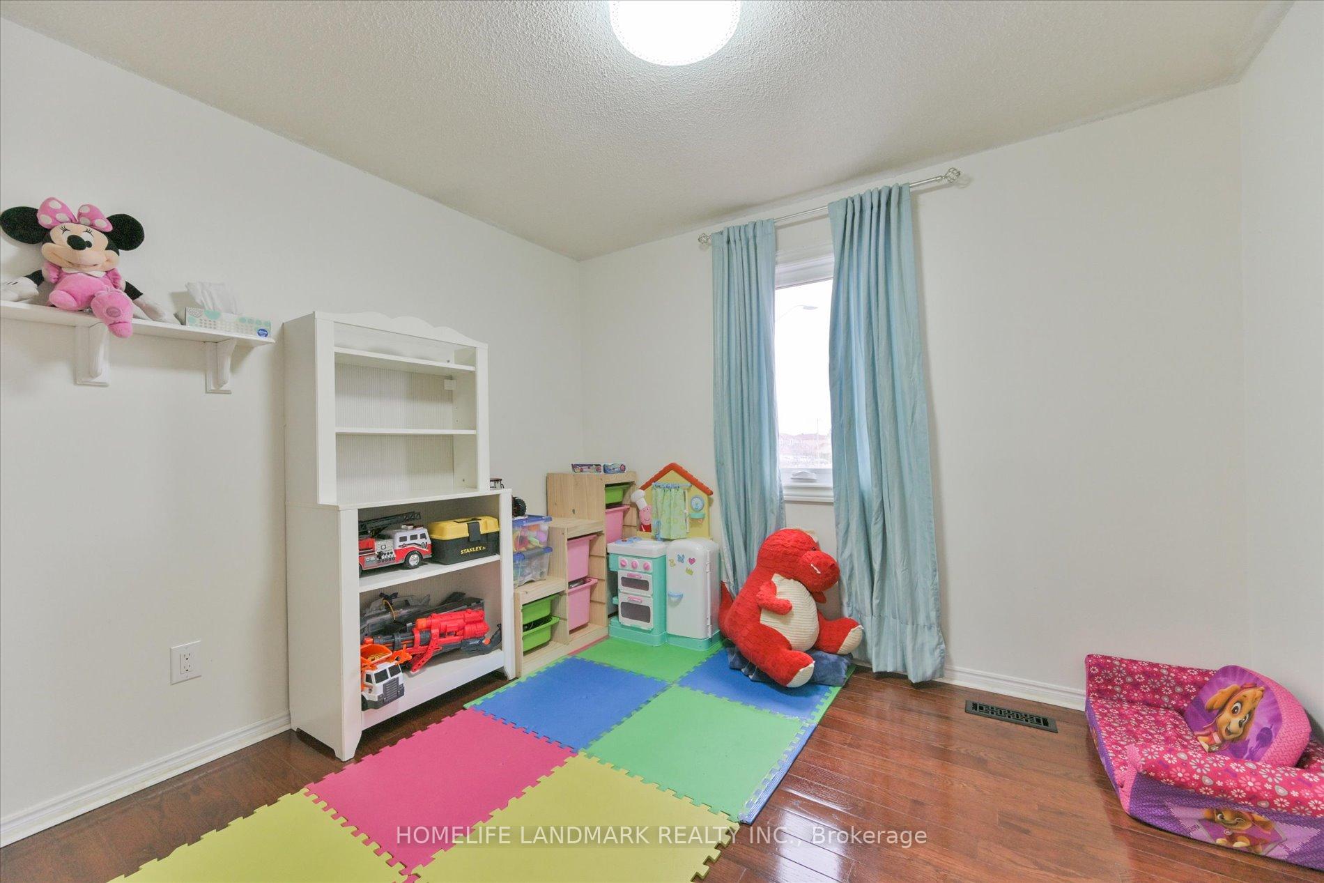 Photo 23 of 65 Ketchum Crescent, Markham, Middlefield — HOMEH