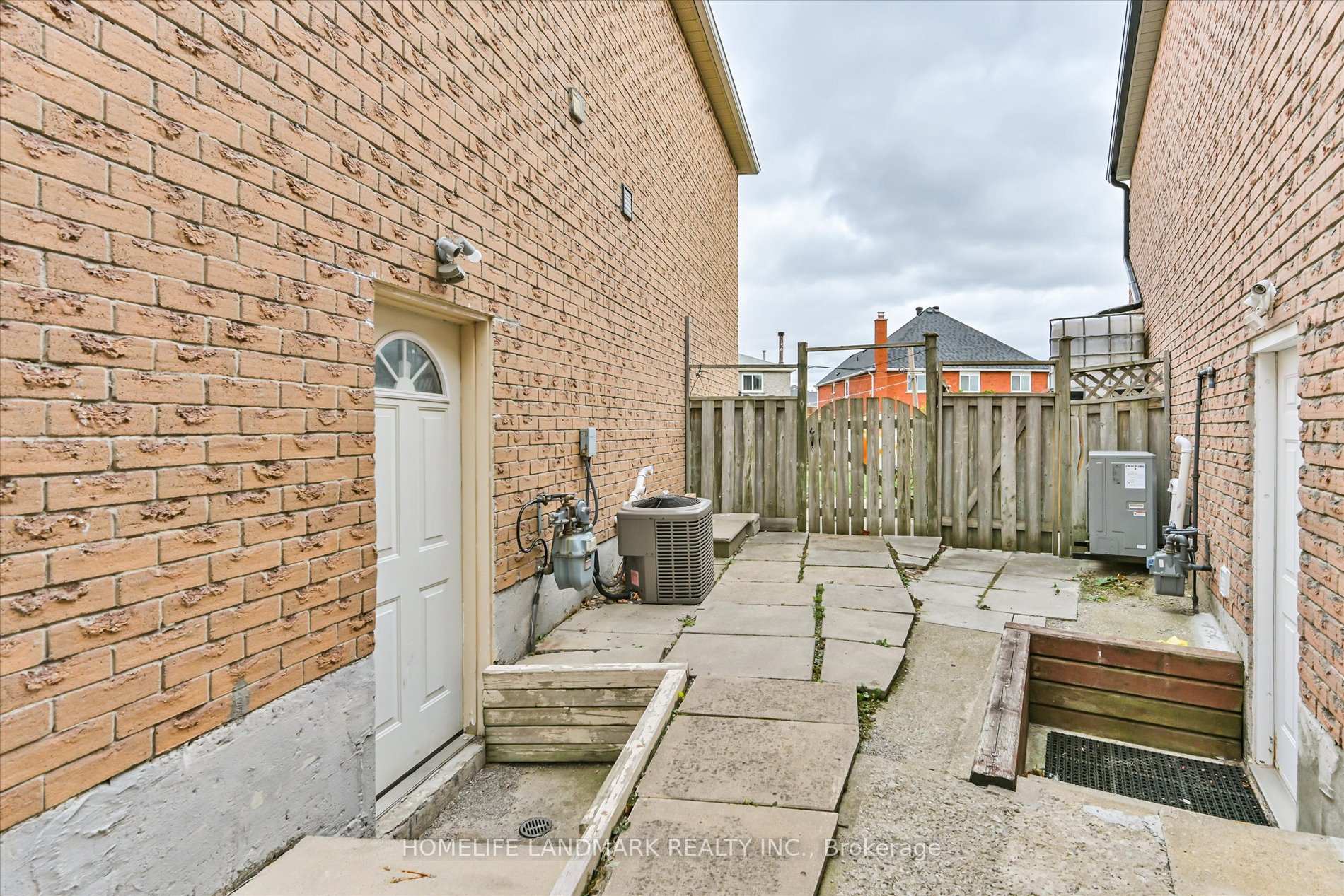 Photo 33 of 65 Ketchum Crescent, Markham, Middlefield — HOMEH