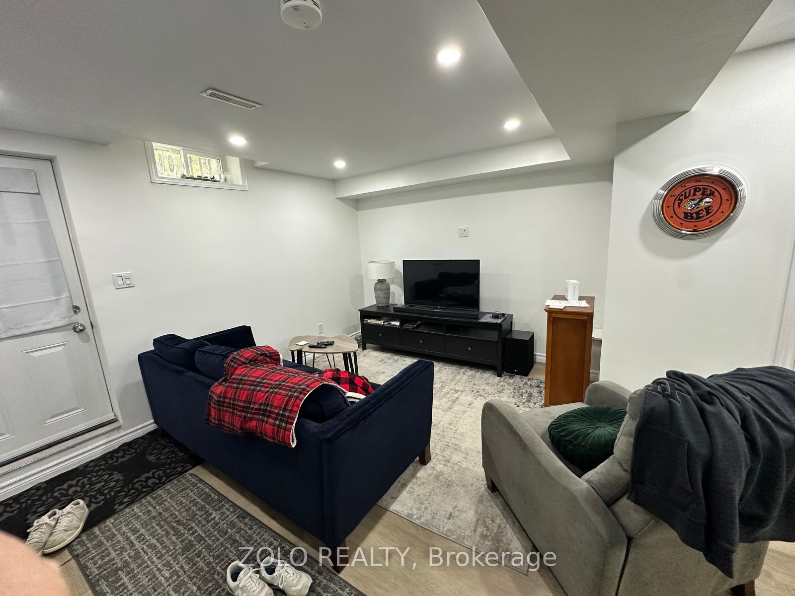 Photo 5 of 138 Mandrake Street, Ajax, Central — HOMEH