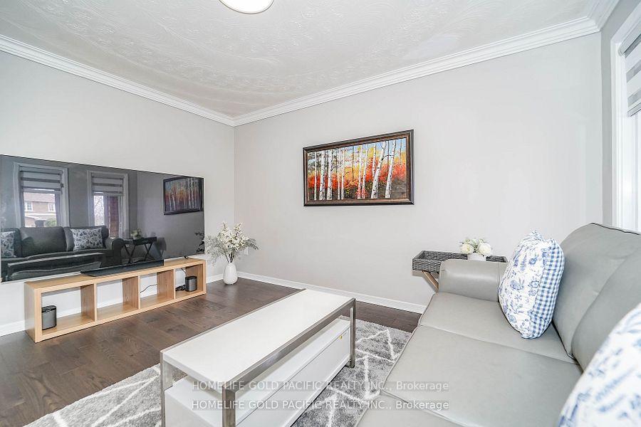 Photo 7 of 17 Crandall Drive, Markham, Raymerville — HOMEH