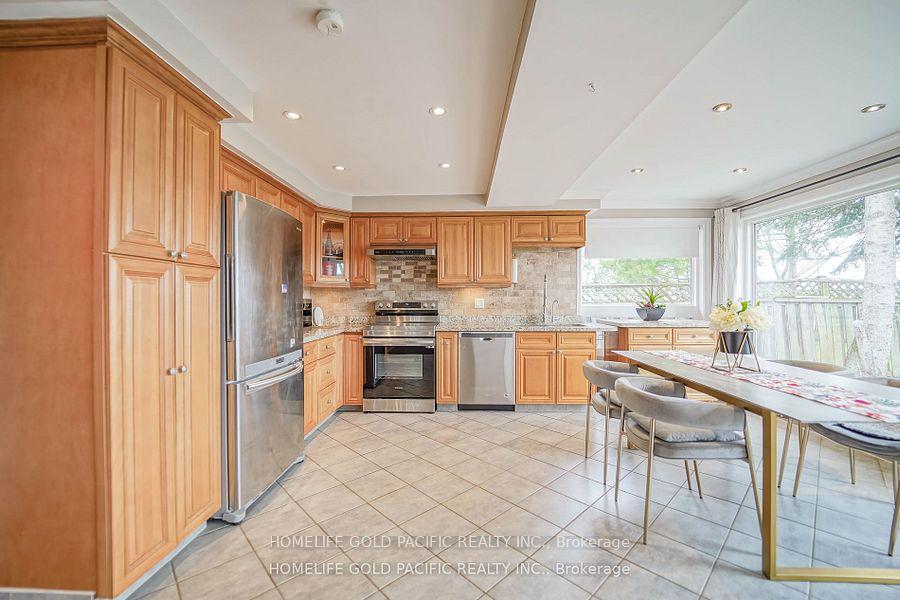 Photo 13 of 17 Crandall Drive, Markham, Raymerville — HOMEH