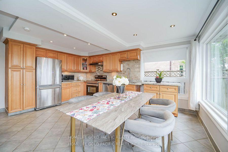 Photo 14 of 17 Crandall Drive, Markham, Raymerville — HOMEH