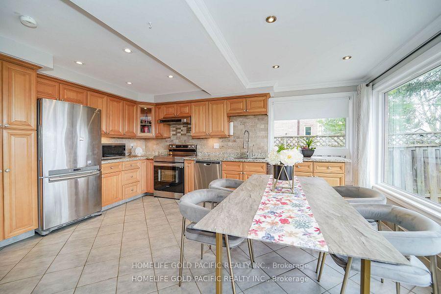 Photo 15 of 17 Crandall Drive, Markham, Raymerville — HOMEH
