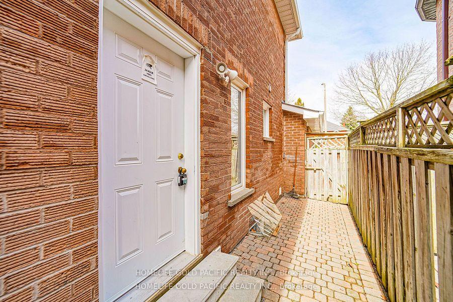 Photo 38 of 17 Crandall Drive, Markham, Raymerville — HOMEH