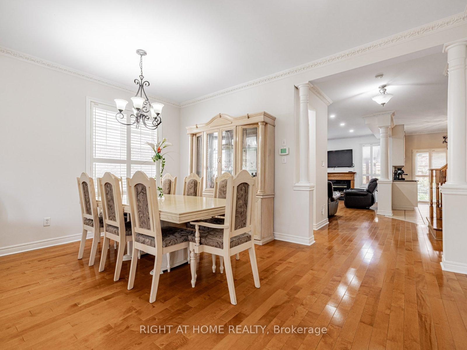 Photo 10 of 34 Destino Crescent, Vaughan, Vellore Village — HOMEH