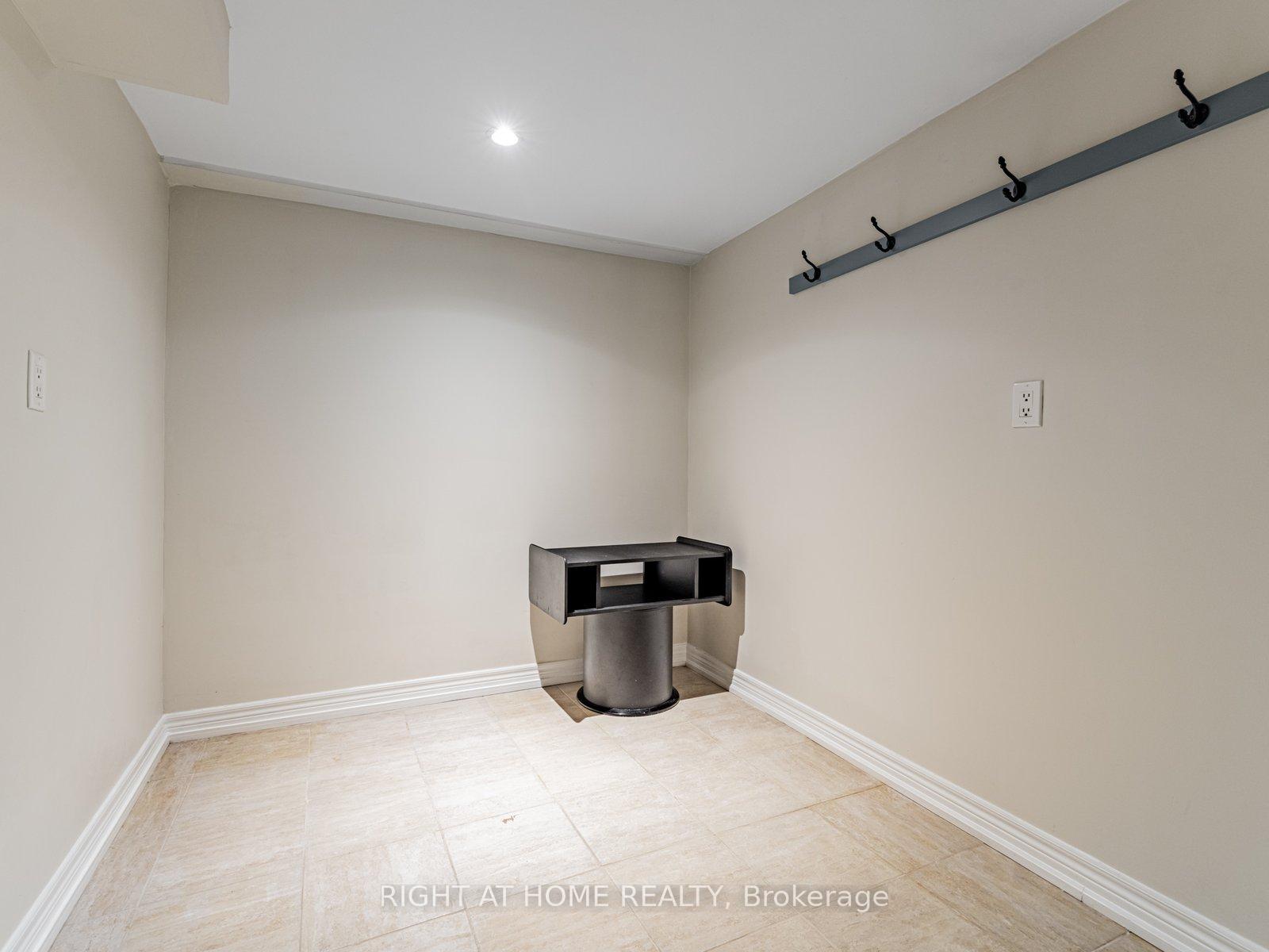 Photo 35 of 34 Destino Crescent, Vaughan, Vellore Village — HOMEH