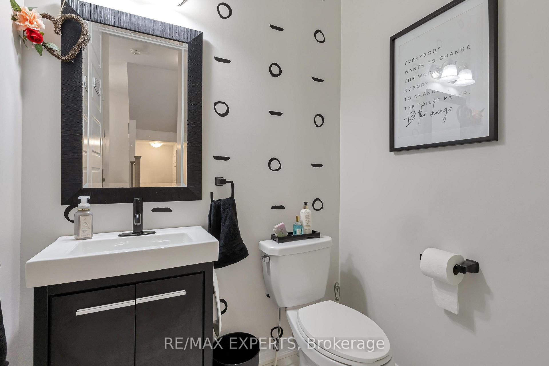 Photo 10 of 70 Faust Ridge, Vaughan, Kleinburg — HOMEH