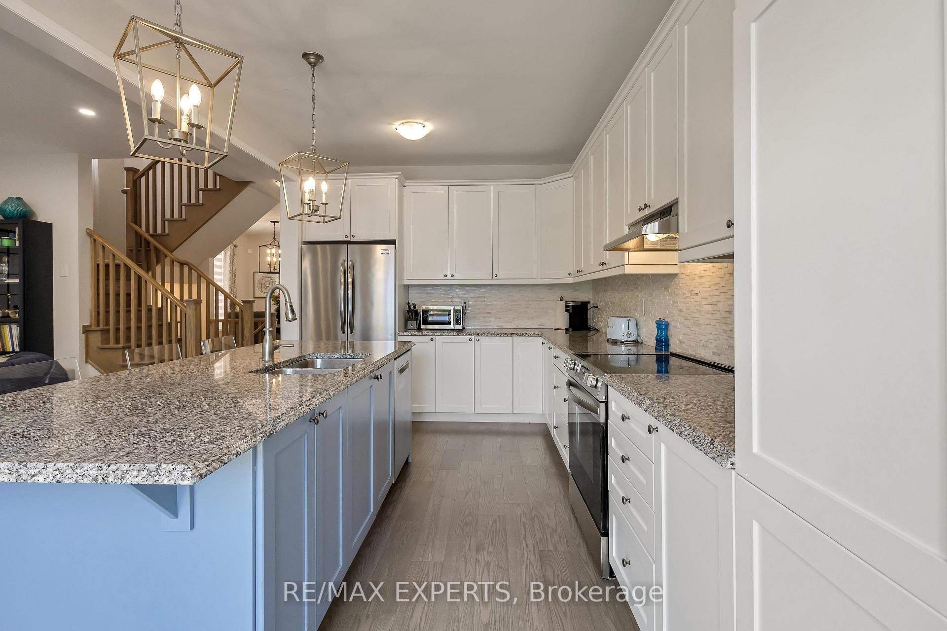 Photo 20 of 70 Faust Ridge, Vaughan, Kleinburg — HOMEH