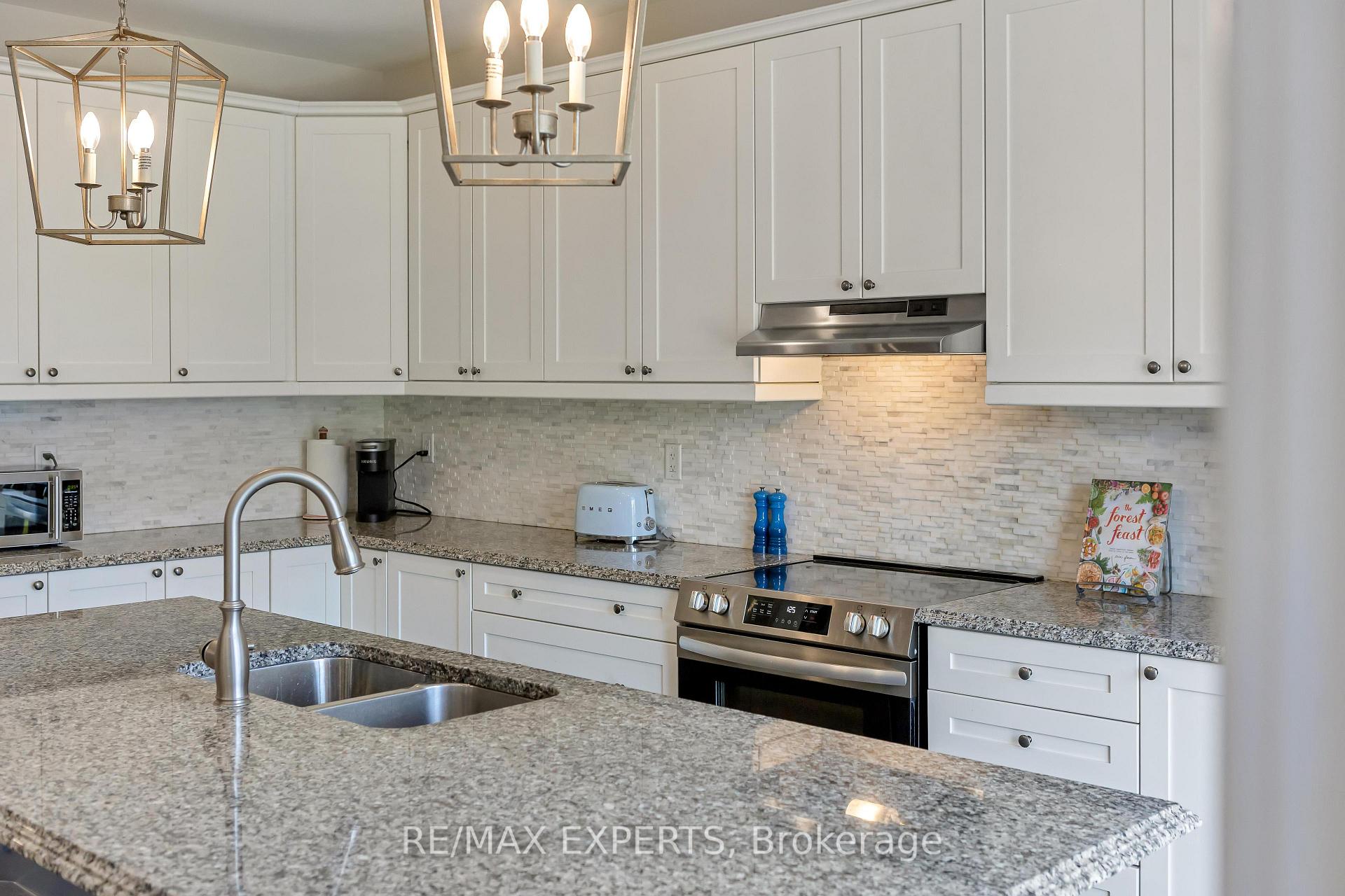 Photo 21 of 70 Faust Ridge, Vaughan, Kleinburg — HOMEH