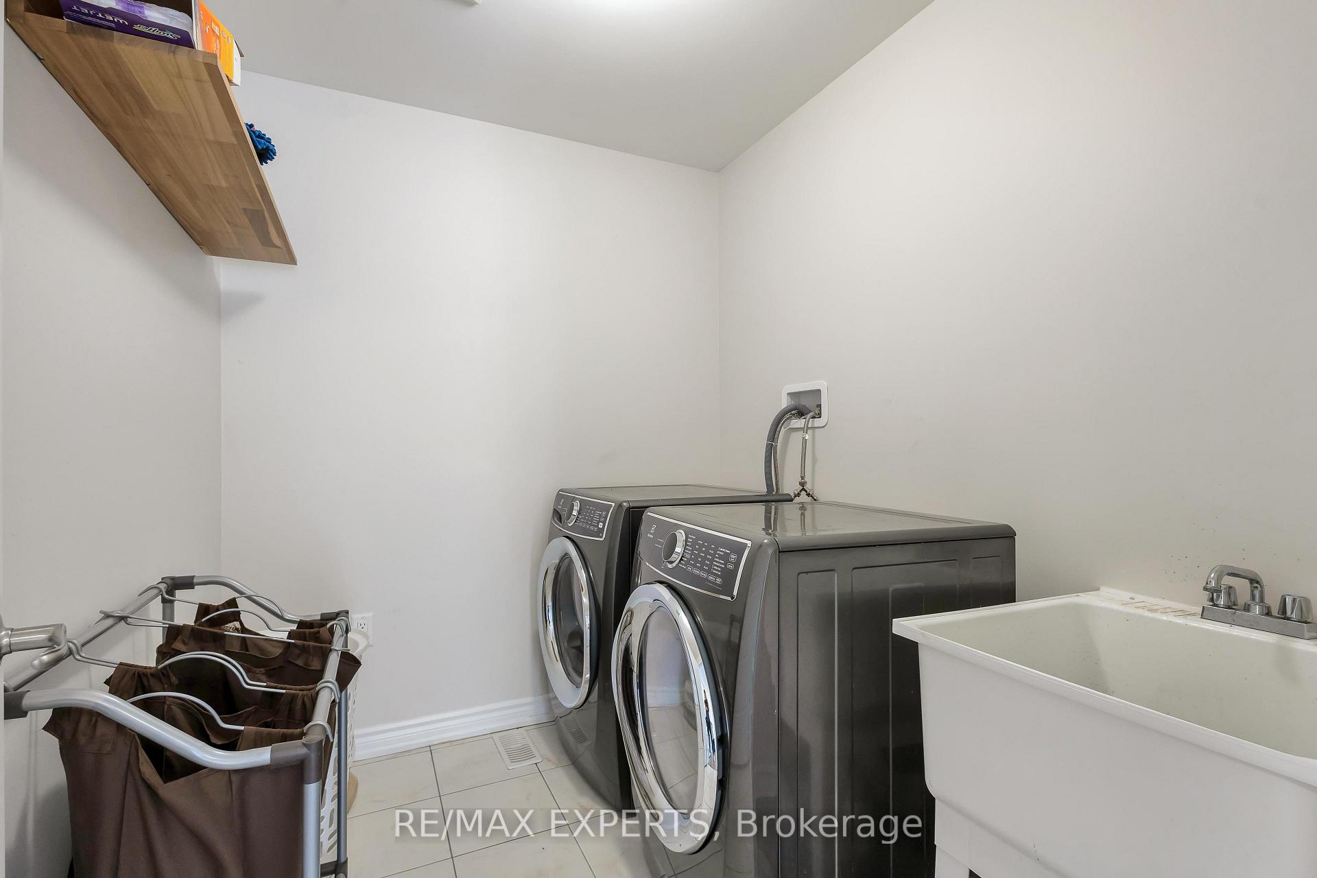 Photo 23 of 70 Faust Ridge, Vaughan, Kleinburg — HOMEH