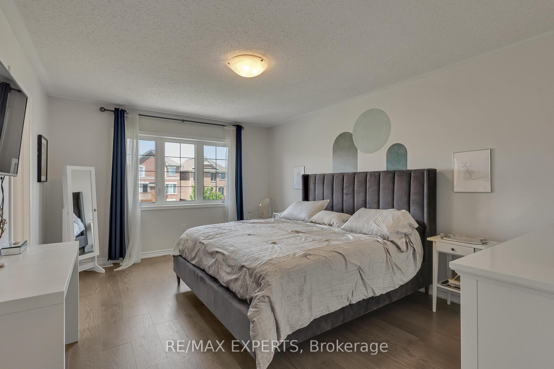 Photo 24 of 70 Faust Ridge, Vaughan, Kleinburg — HOMEH