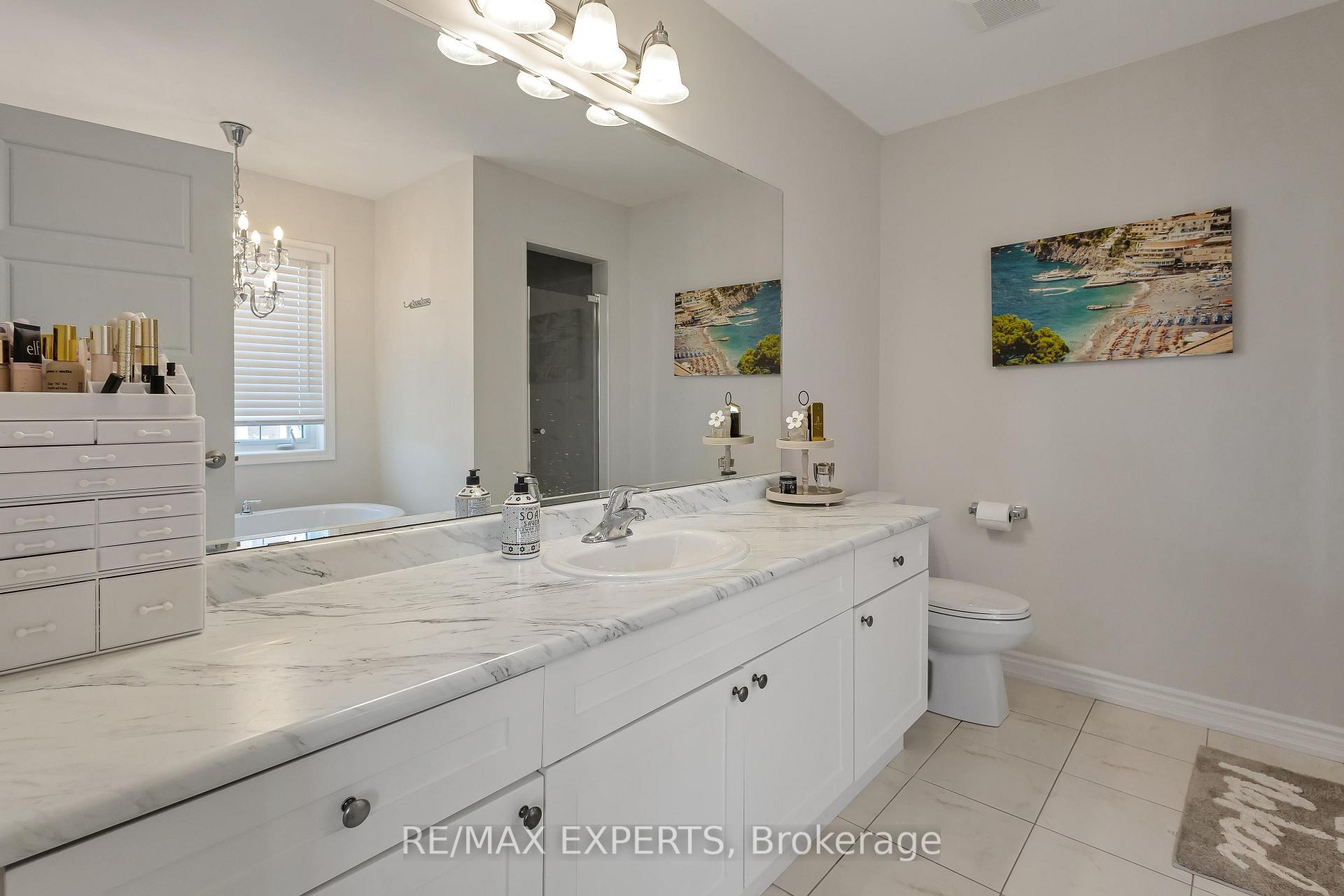 Photo 27 of 70 Faust Ridge, Vaughan, Kleinburg — HOMEH