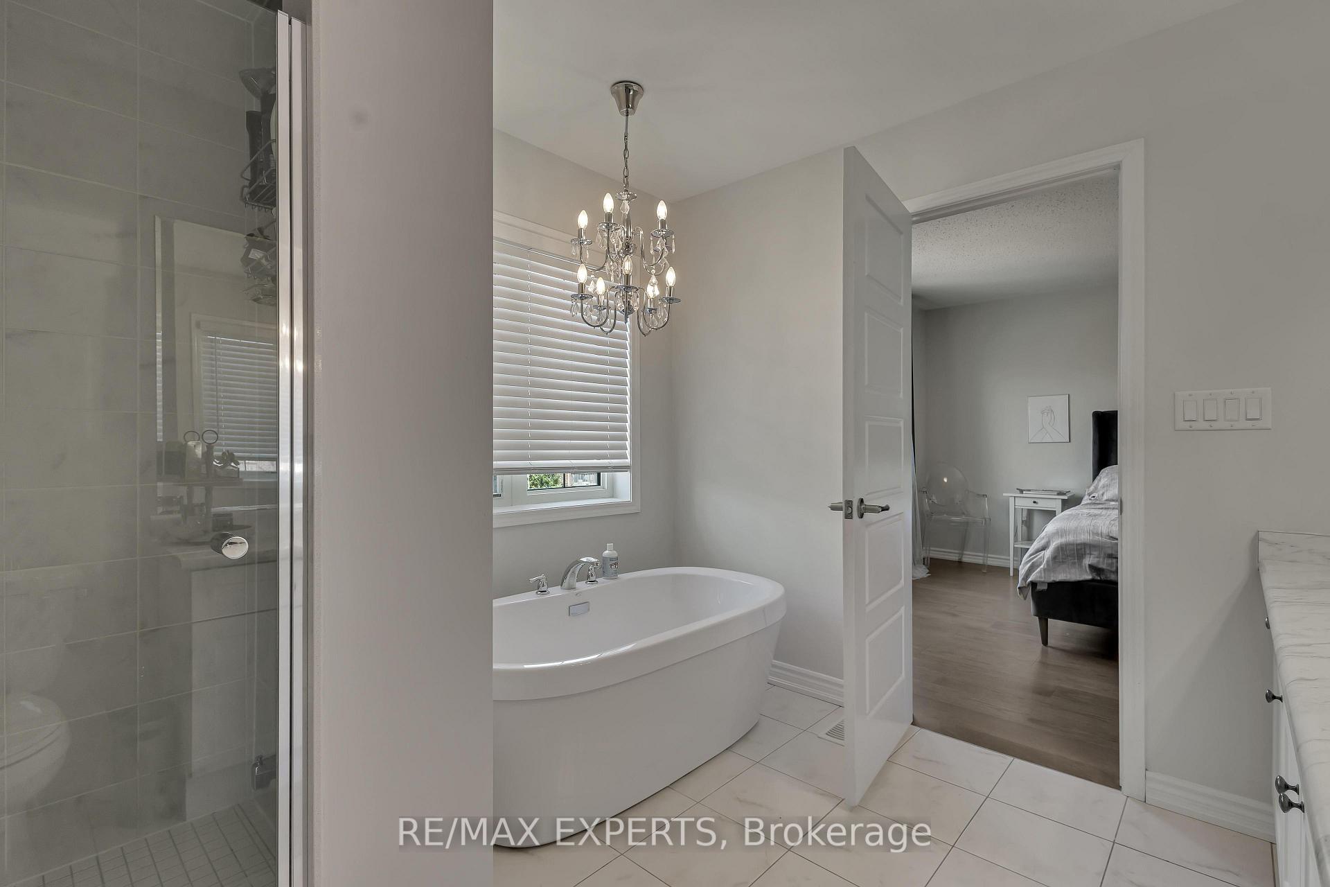 Photo 28 of 70 Faust Ridge, Vaughan, Kleinburg — HOMEH
