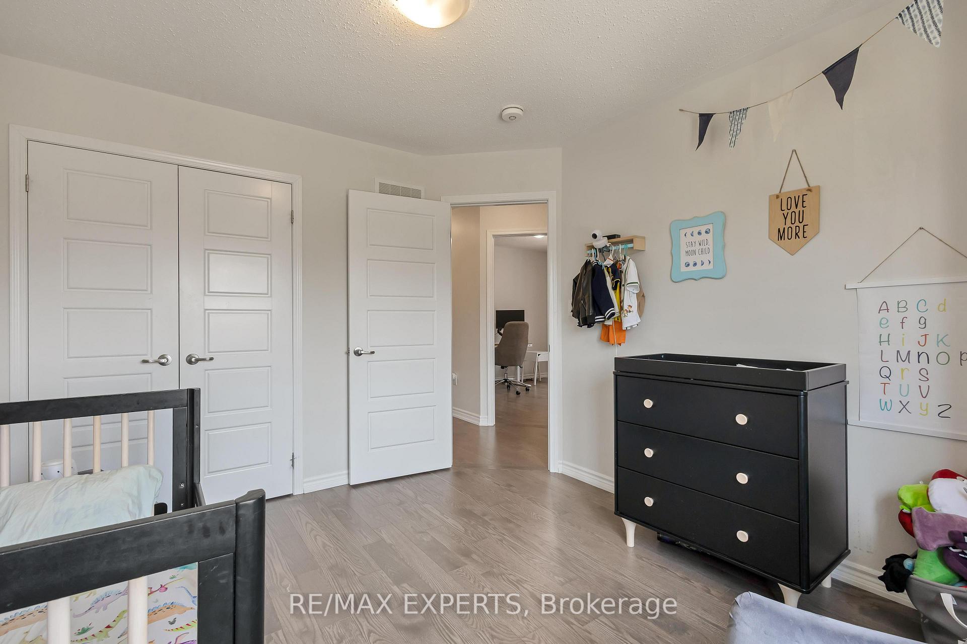 Photo 31 of 70 Faust Ridge, Vaughan, Kleinburg — HOMEH