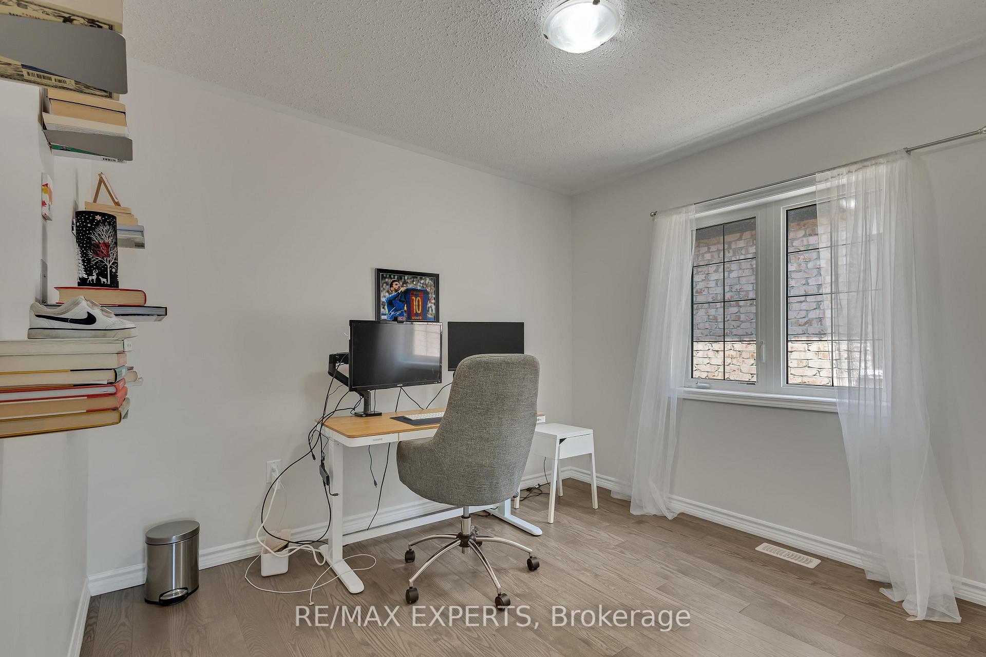 Photo 35 of 70 Faust Ridge, Vaughan, Kleinburg — HOMEH