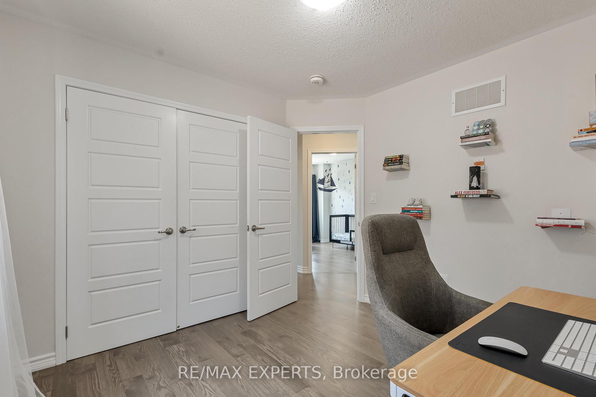 Photo 36 of 70 Faust Ridge, Vaughan, Kleinburg — HOMEH