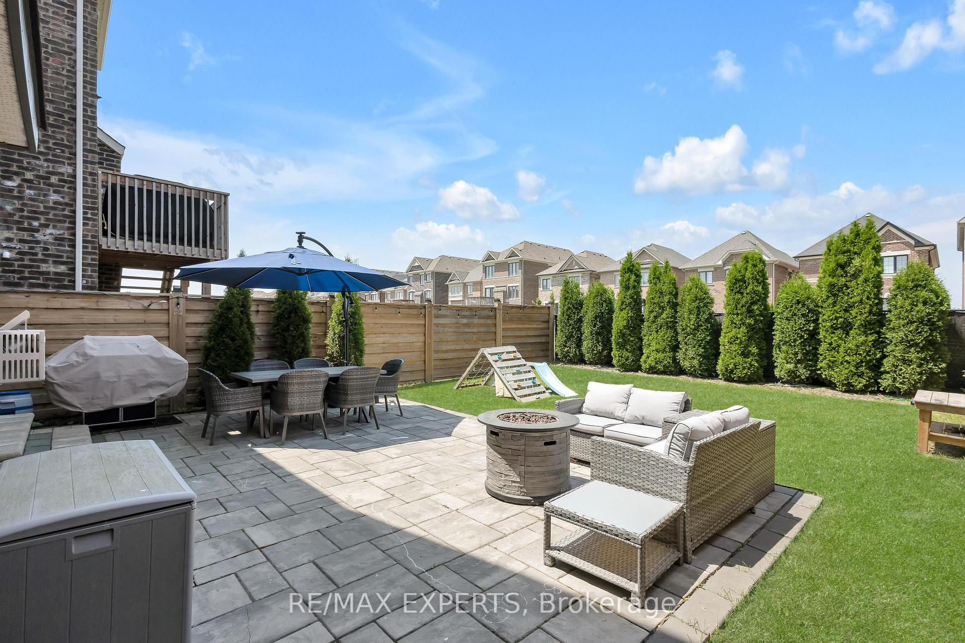 Photo 38 of 70 Faust Ridge, Vaughan, Kleinburg — HOMEH