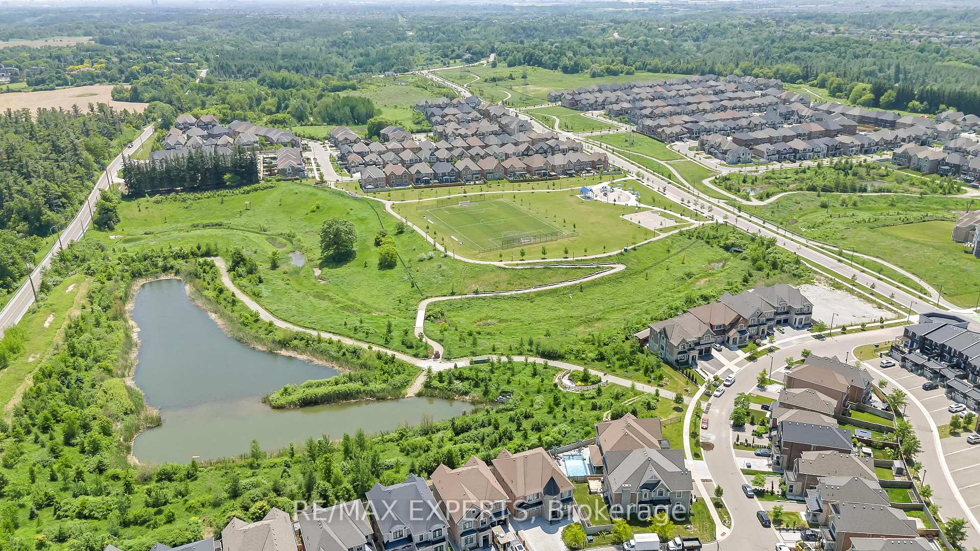 Photo 42 of 70 Faust Ridge, Vaughan, Kleinburg — HOMEH