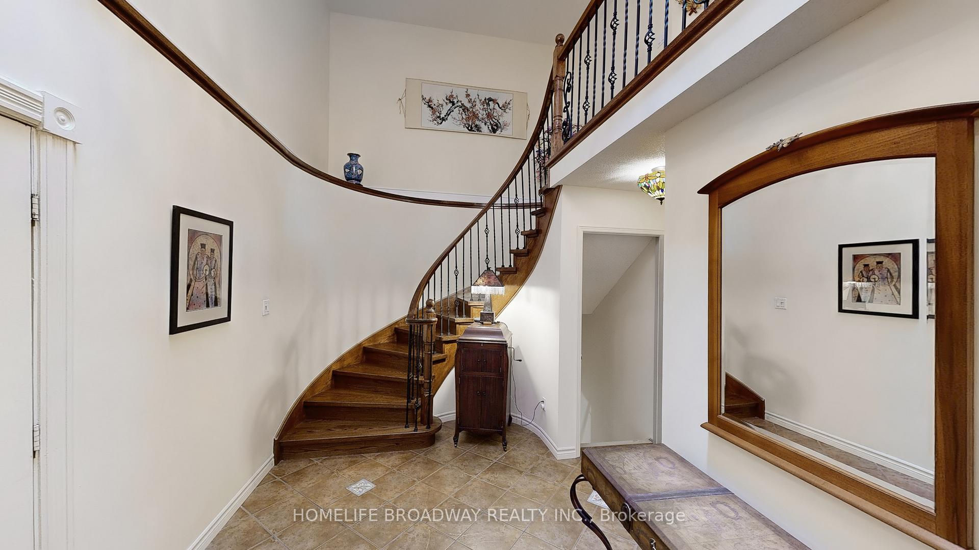 Photo 7 of 176 Rosedale Heights Drive, Vaughan, Uplands — HOMEH